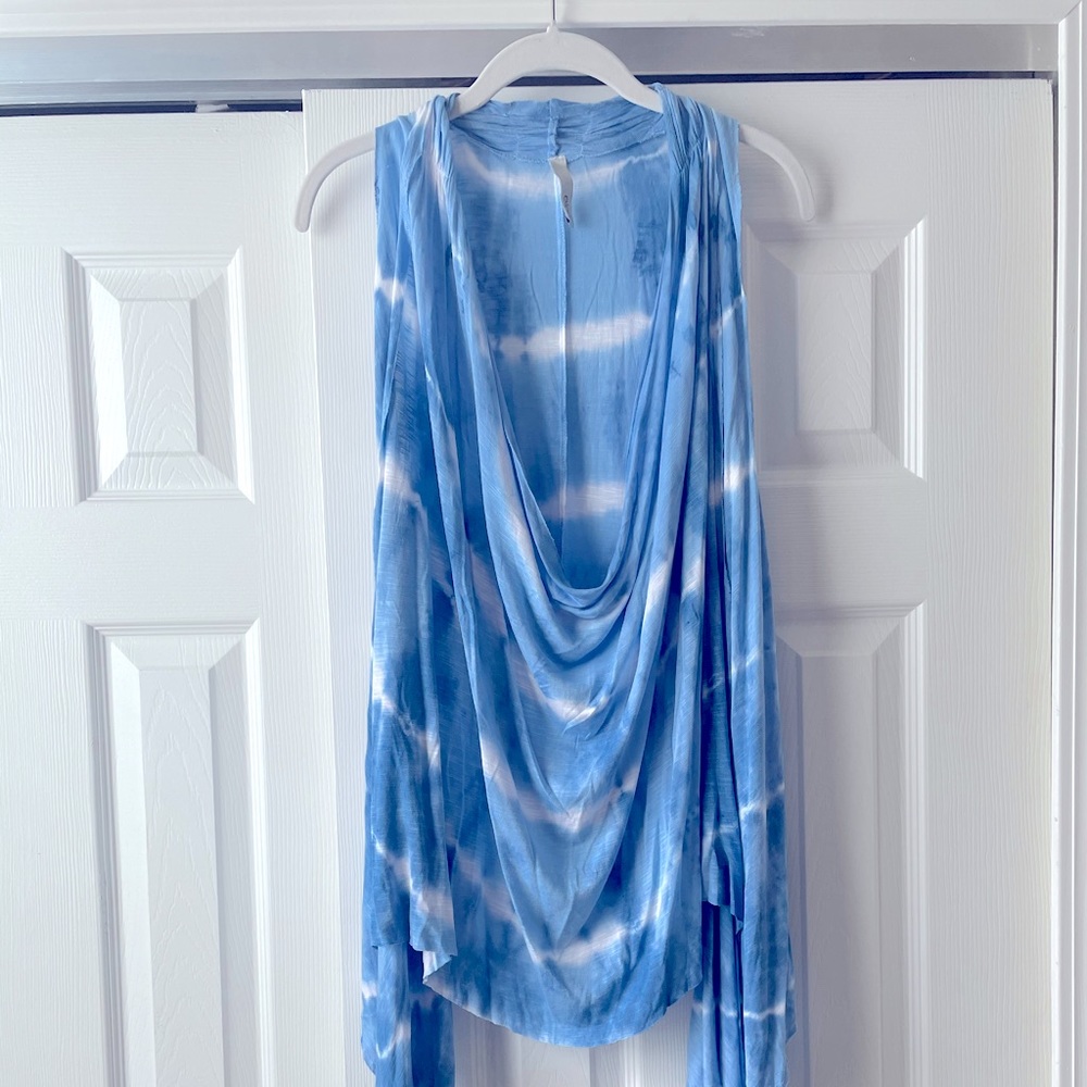 *Not for sale* Blue Tie-dye Sleeveless Shirt